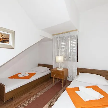 Ivo Mravicic House 1 * Tucepi