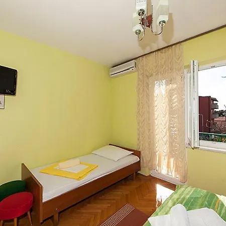 Ivo Mravicic House 1 Apartment Tucepi